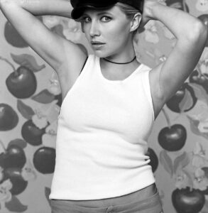 Sarah Chalke Topless and Sexy Pictures nude – Leaked Diaries