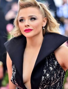 Chloe Grace Moretz Nude and Sexy Photos – Leaked Diaries