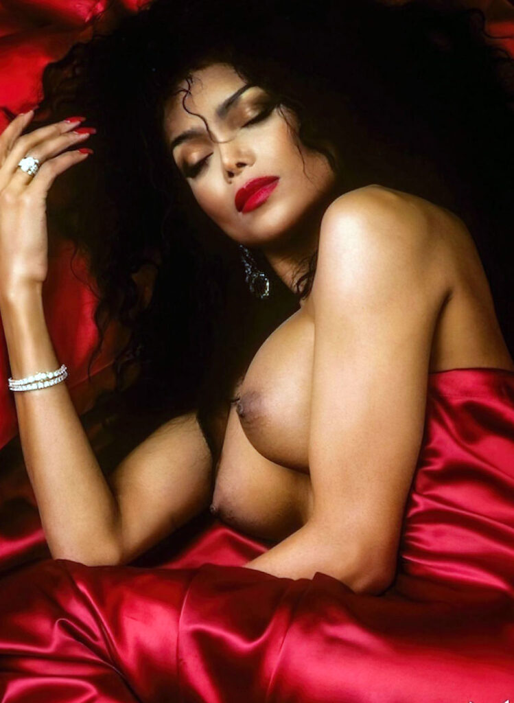 The great collection of many La Toya Jackson nude and sexy photos is here! 