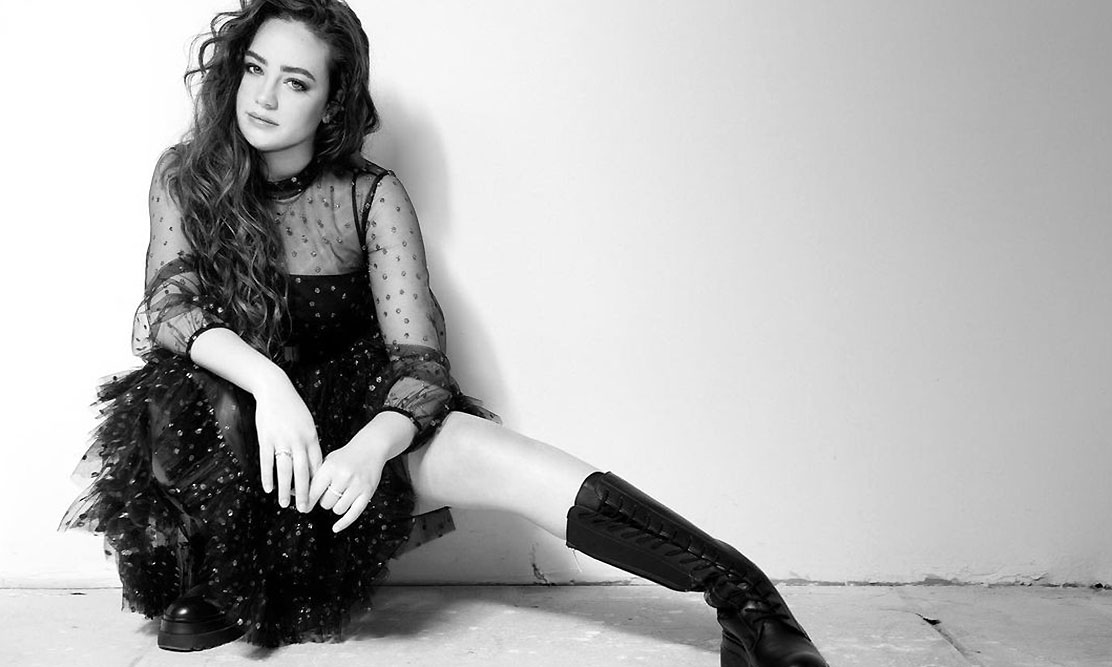 Mary Mouser Naked