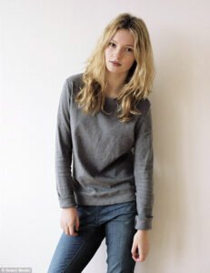 Hannah Dodd Hot and Sweet Photos nude – Leaked Diaries