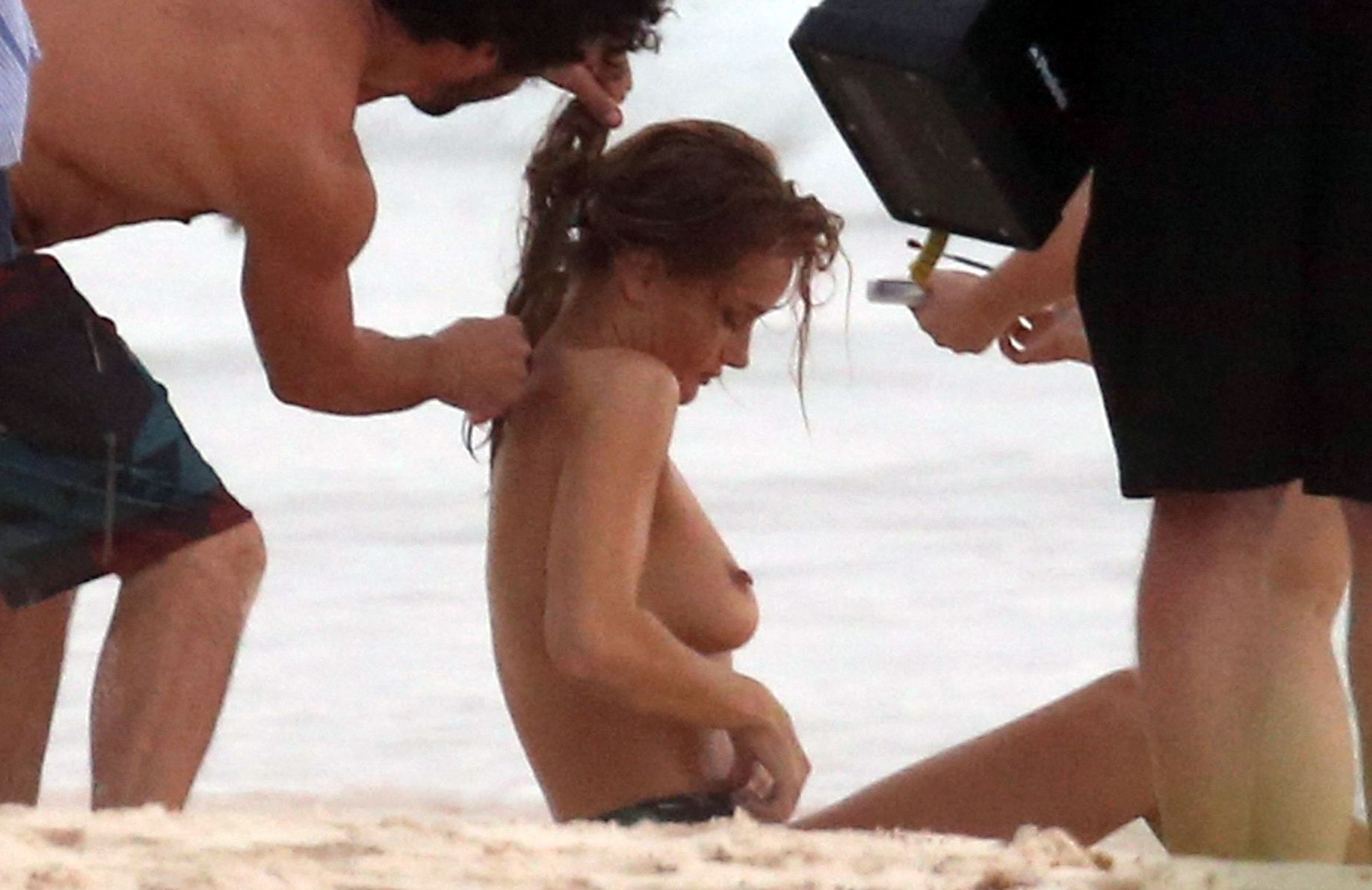 Rosie Huntington Whiteley nude topless sexy hot boobs leakeddiaries 9