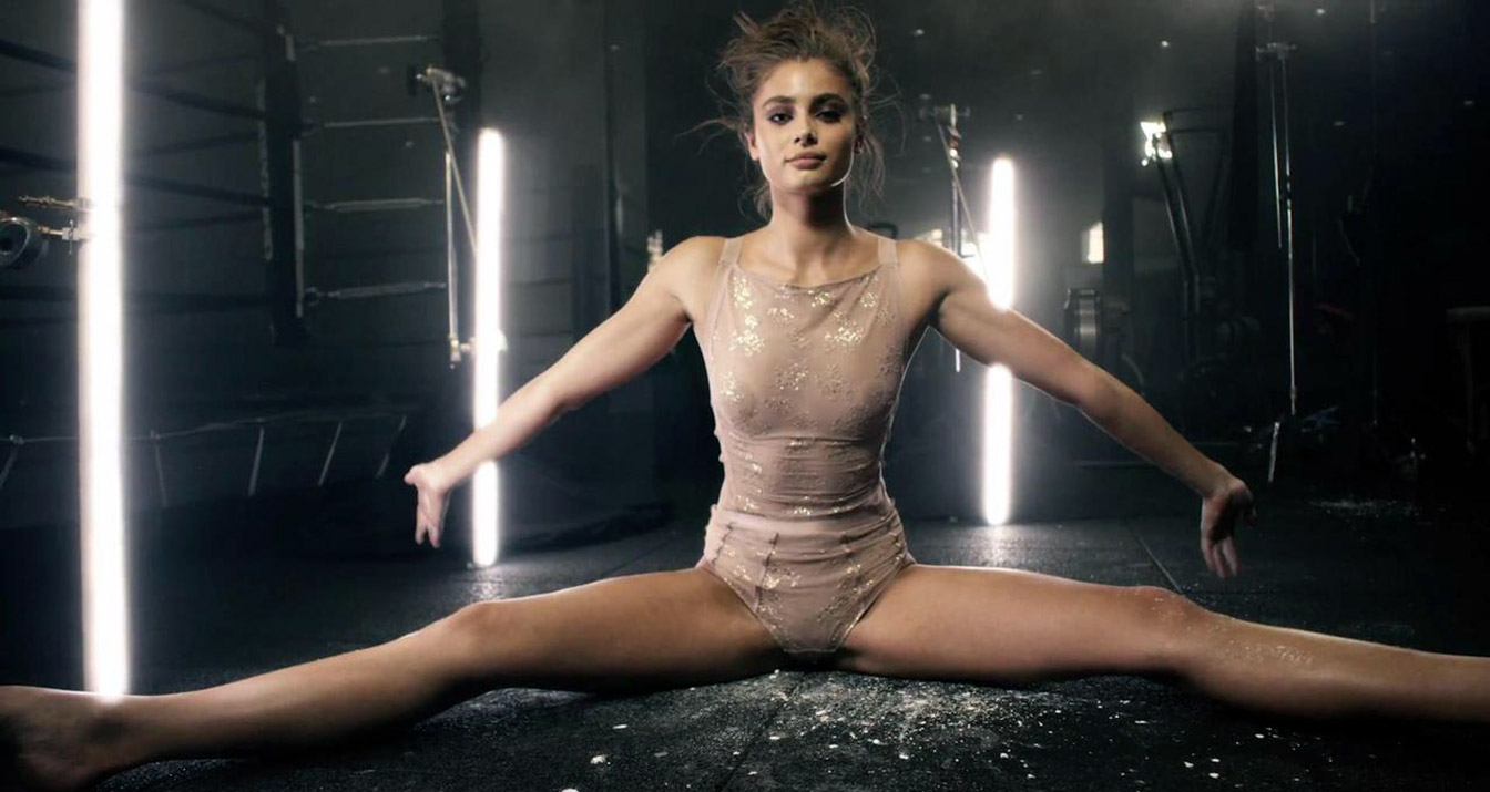 Taylor Hill nude topless hot sexy boobs ass leakeddiaries 8