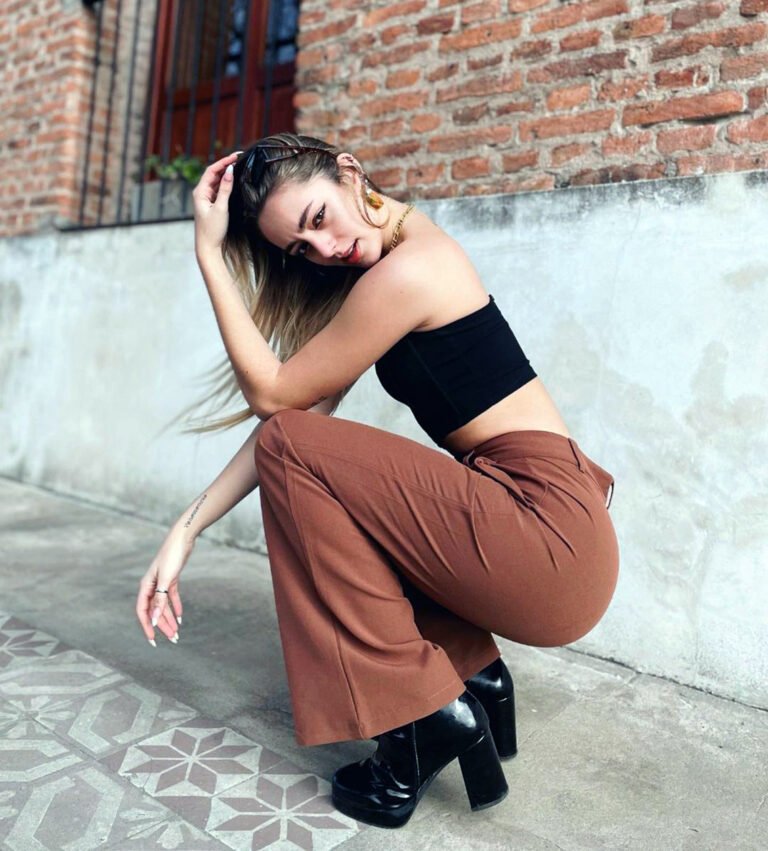 Ángeles Watters Hot and Sexy Photo Collection nude – Leaked Diaries