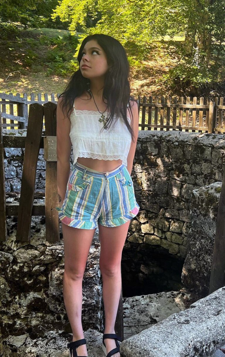 Addison Riecke Sexy and Hot Photos nude – Leaked Diaries