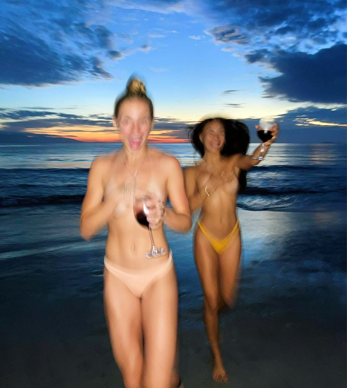 Eva Gutowski nude hot sexy topless leakeddiaries 51