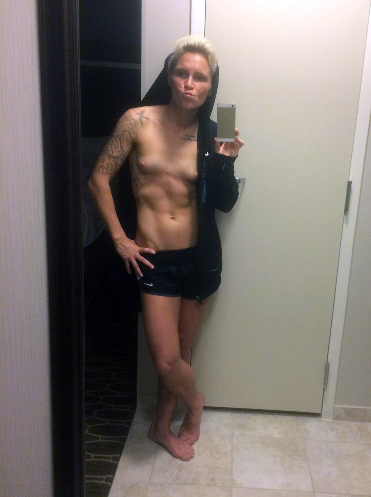 Jess Fishlock nude sexy hot topless tits leakeddiaries 15