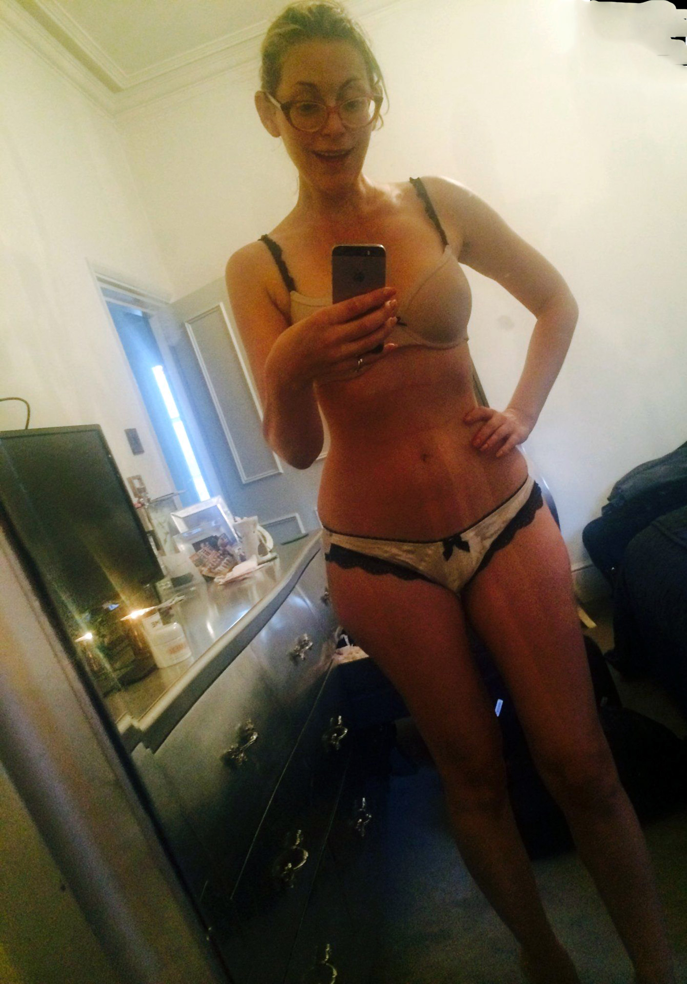 Olivia Lee topless sexy hot tits leakeddiaries 10