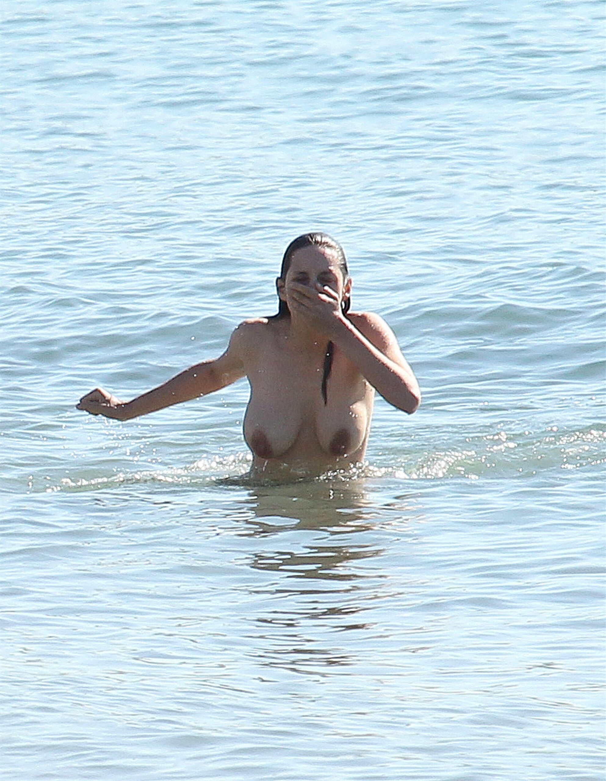 Marion Cotillard nude 16 scaled