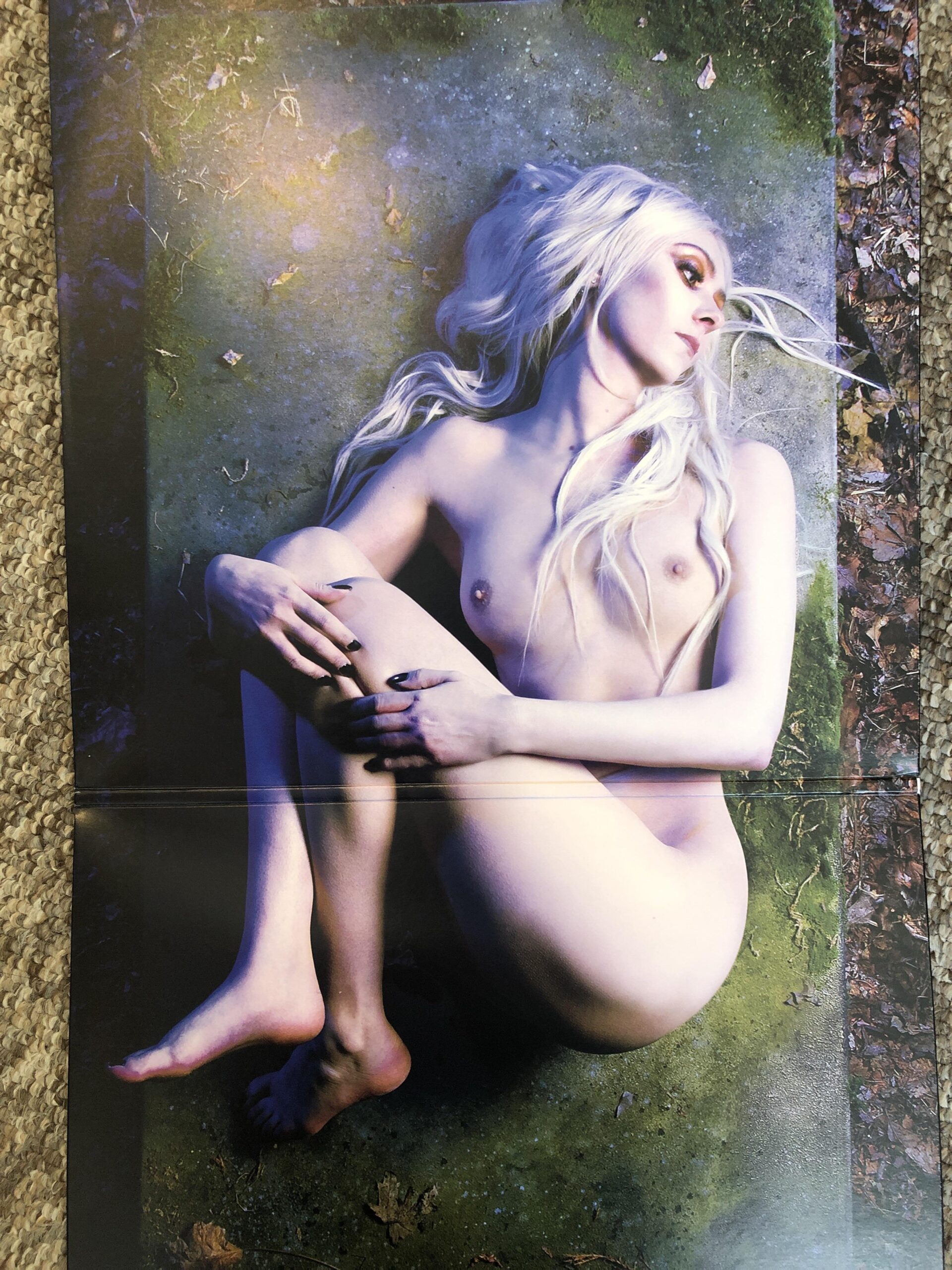 Taylor Momsen nude 04 scaled