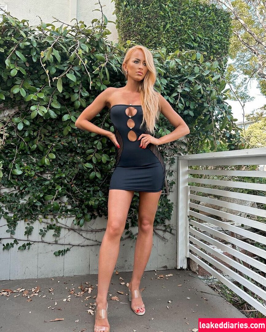 Danielle Moinet (DanielleMoinet, Summer Rae) photo 310