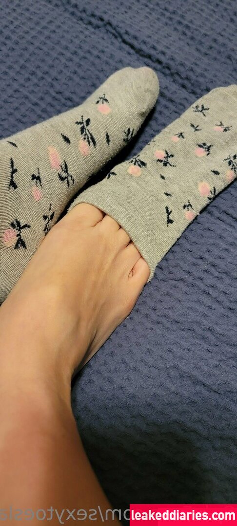 sexytoeslacy (sexytoes_11, sexytoeslacy) photo 17