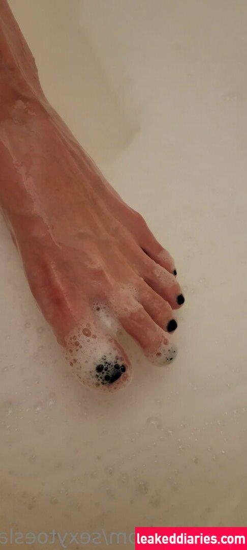 sexytoeslacy (sexytoes_11, sexytoeslacy) photo 32