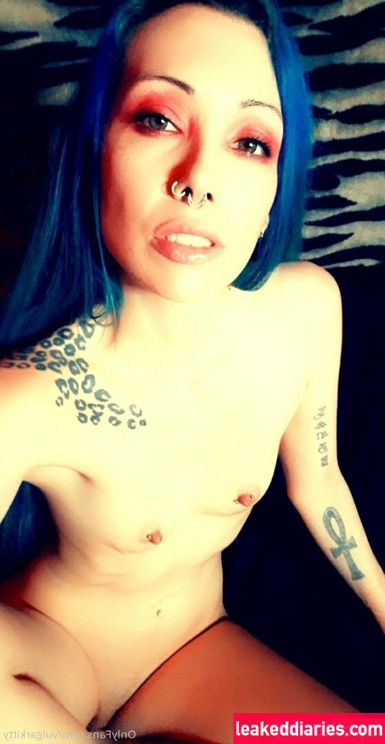 vulgarkitty (vulgarkitty, vulgarkittyx69) photo 18