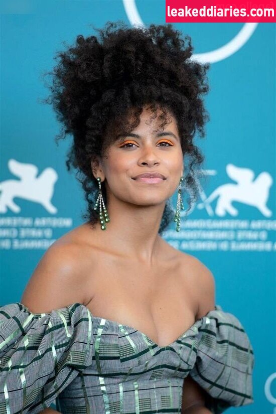 Zazie Beetz (zaziebeetz) photo 16