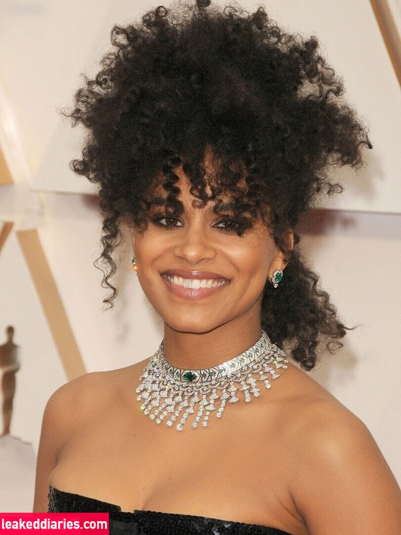 Zazie Beetz (zaziebeetz) photo 28