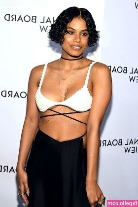 Zazie Beetz (zaziebeetz) photo 33