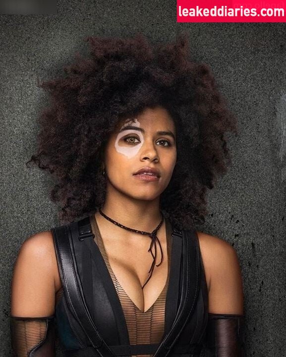 Zazie Beetz (zaziebeetz) photo 36