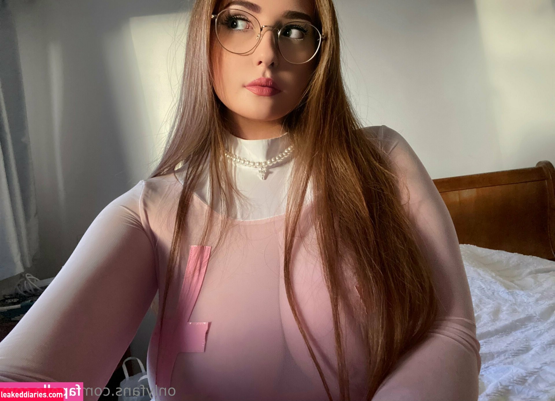 Charlottiie (charlottiie, misscharlottie_) photo 25