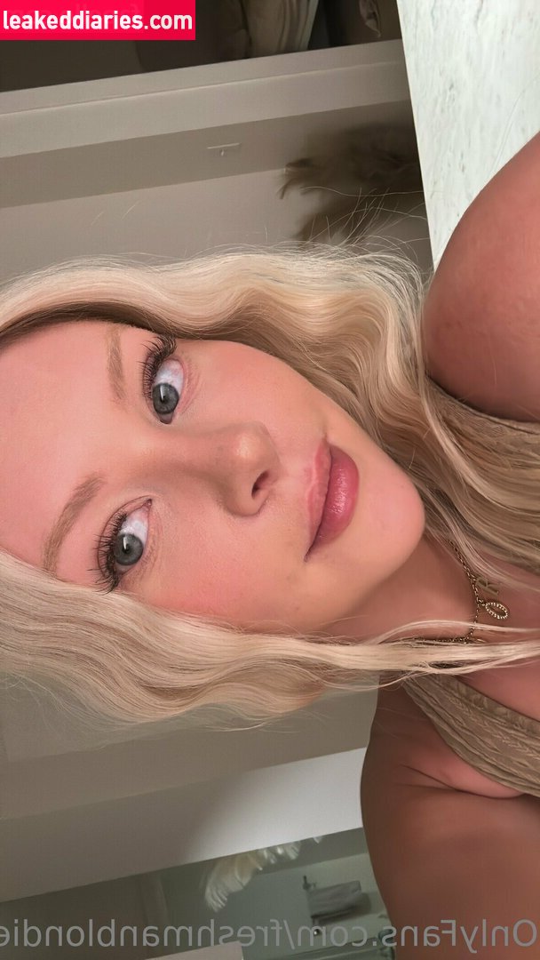 freshmanblondie18 (freshmanblondie18, sheblondie_) photo 182