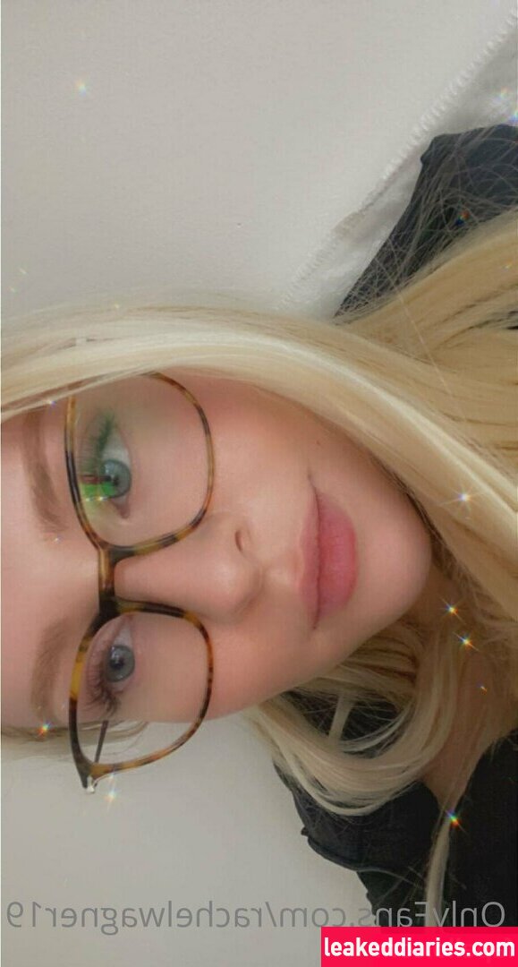 freshmanblondie18 (freshmanblondie18, sheblondie_) photo 561