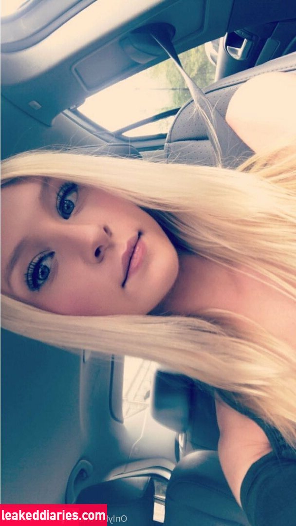 freshmanblondie18 (freshmanblondie18, sheblondie_) photo 647