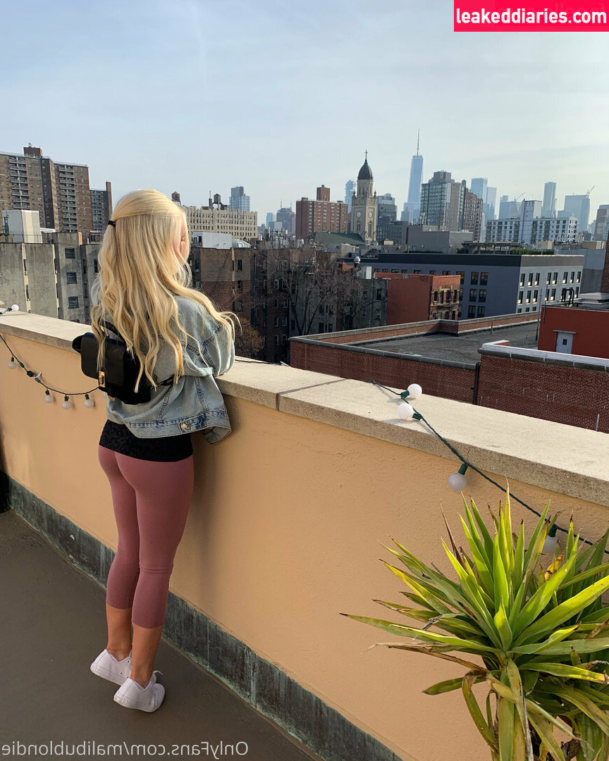 freshmanblondie18 (freshmanblondie18, sheblondie_) photo 670