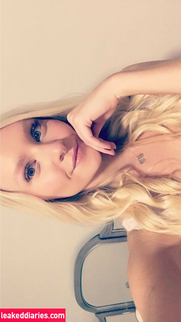 freshmanblondie18 (freshmanblondie18, sheblondie_) photo 678