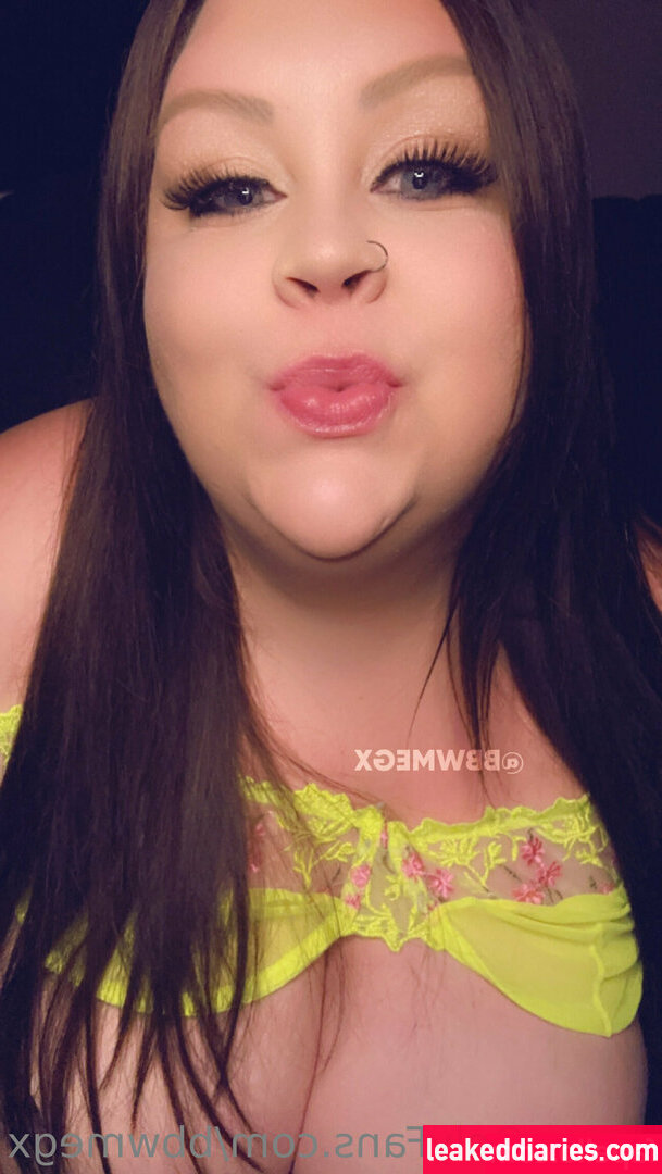 bbwmegx (bbwmegx, msgigggles) photo 3