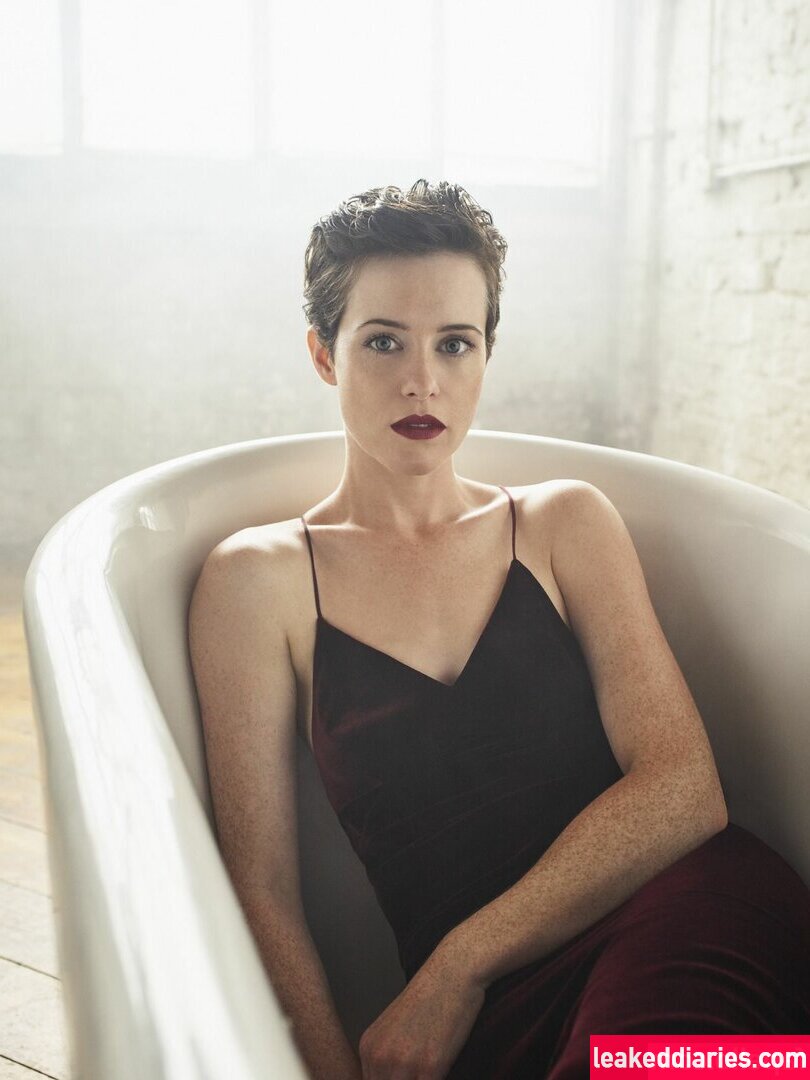 Claire Foy (theclairefoy) photo 76