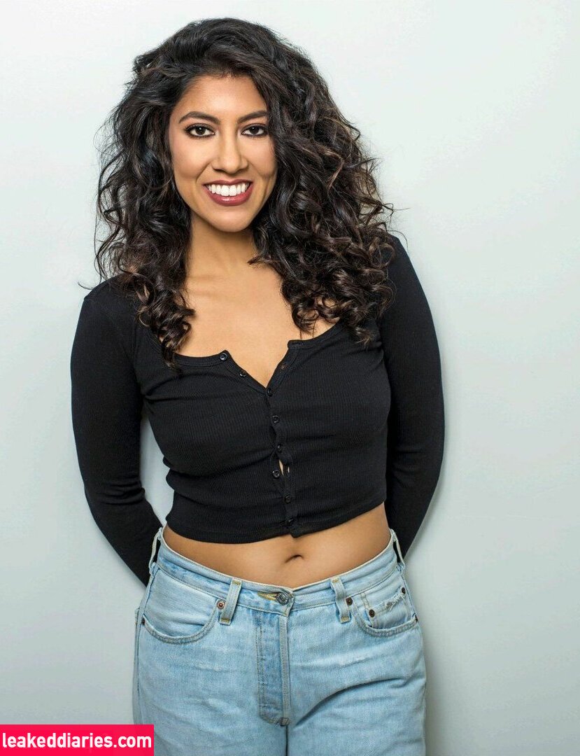 Stephanie Beatriz (Rosa Diaz, bellasramos, iamstephbeatz, stephaniebeatriz) photo 113