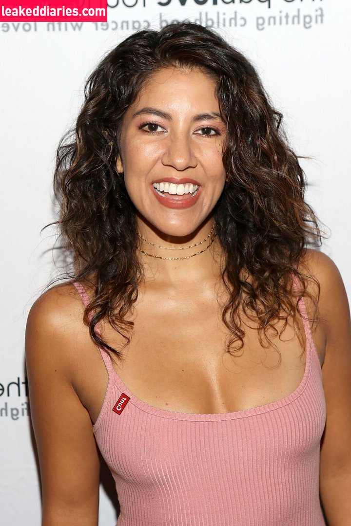 Stephanie Beatriz (Rosa Diaz, bellasramos, iamstephbeatz, stephaniebeatriz) photo 117