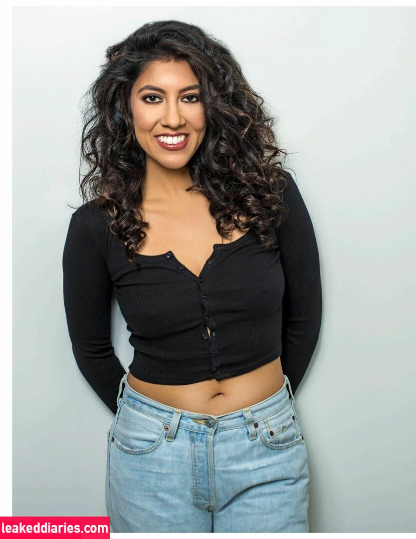 Stephanie Beatriz (Rosa Diaz, bellasramos, iamstephbeatz, stephaniebeatriz) photo 137