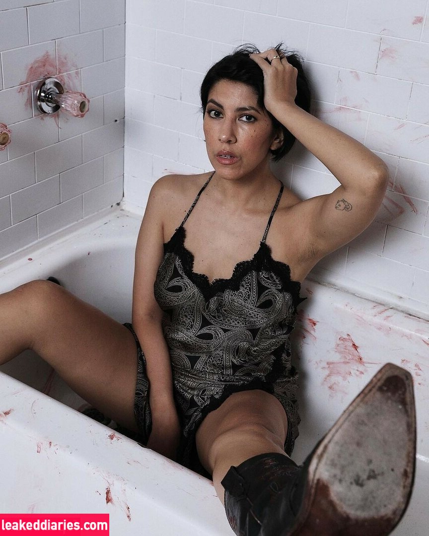 Stephanie Beatriz (Rosa Diaz, bellasramos, iamstephbeatz, stephaniebeatriz) photo 165