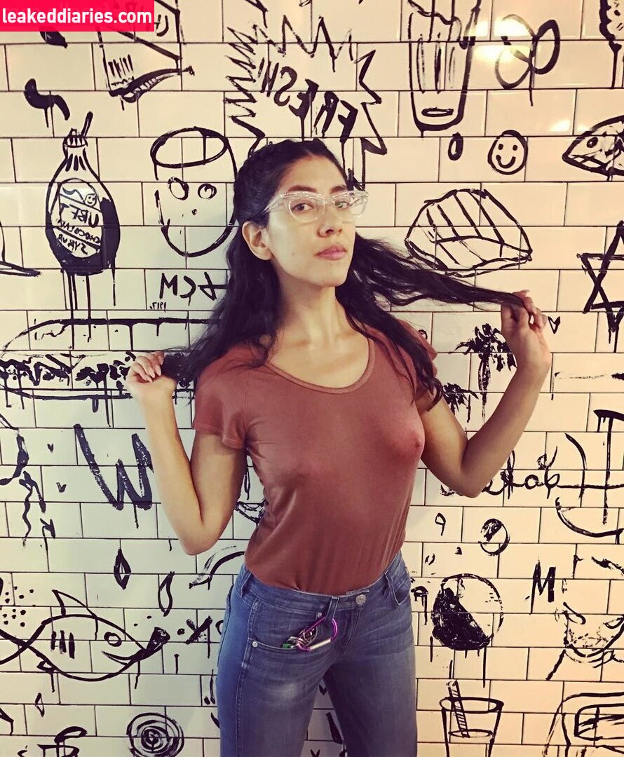 Stephanie Beatriz (Rosa Diaz, bellasramos, iamstephbeatz, stephaniebeatriz) photo 191