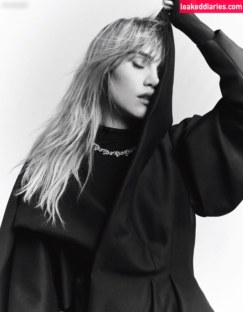 Suki Waterhouse (sukiwaterhouse) photo 108