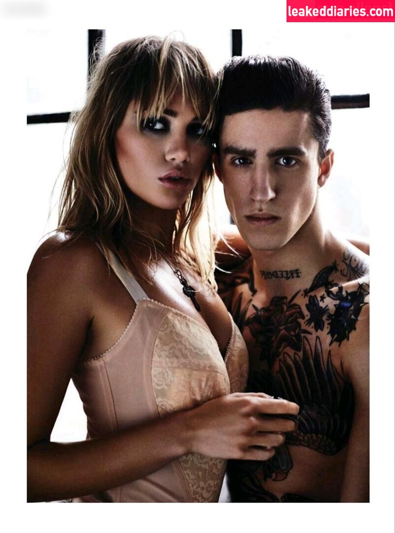 Suki Waterhouse (sukiwaterhouse) photo 151