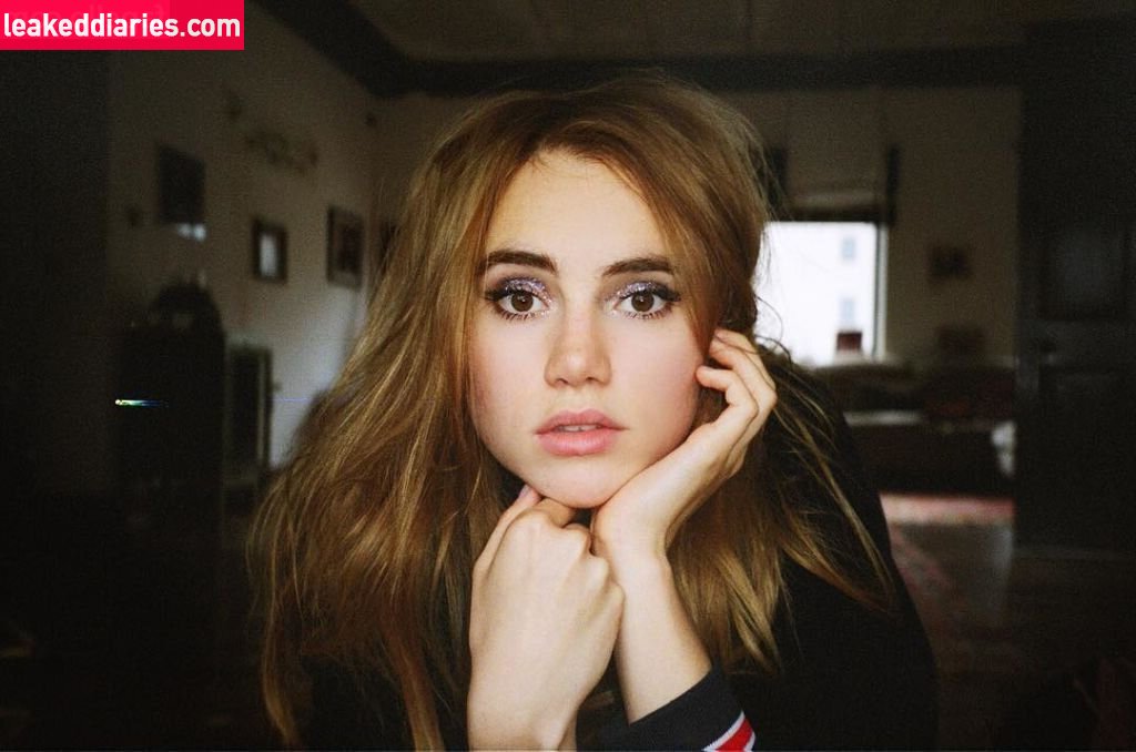 Suki Waterhouse (sukiwaterhouse) photo 347