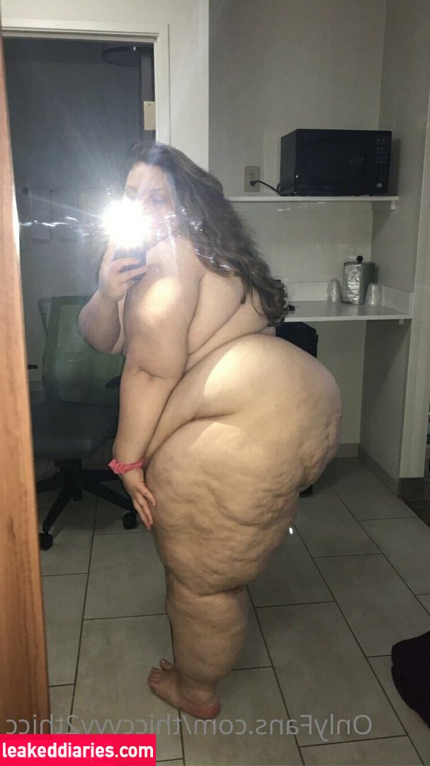 thiccyyy2thicc (thicccatthicc, thiccyyy2thicc) photo 29