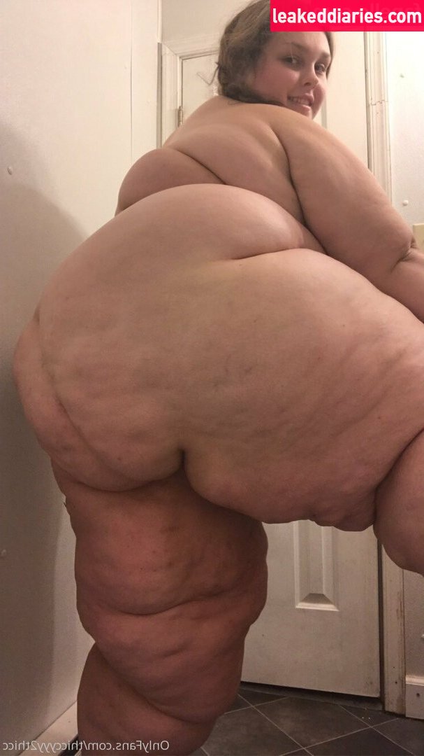 thiccyyy2thicc (thicccatthicc, thiccyyy2thicc) photo 35