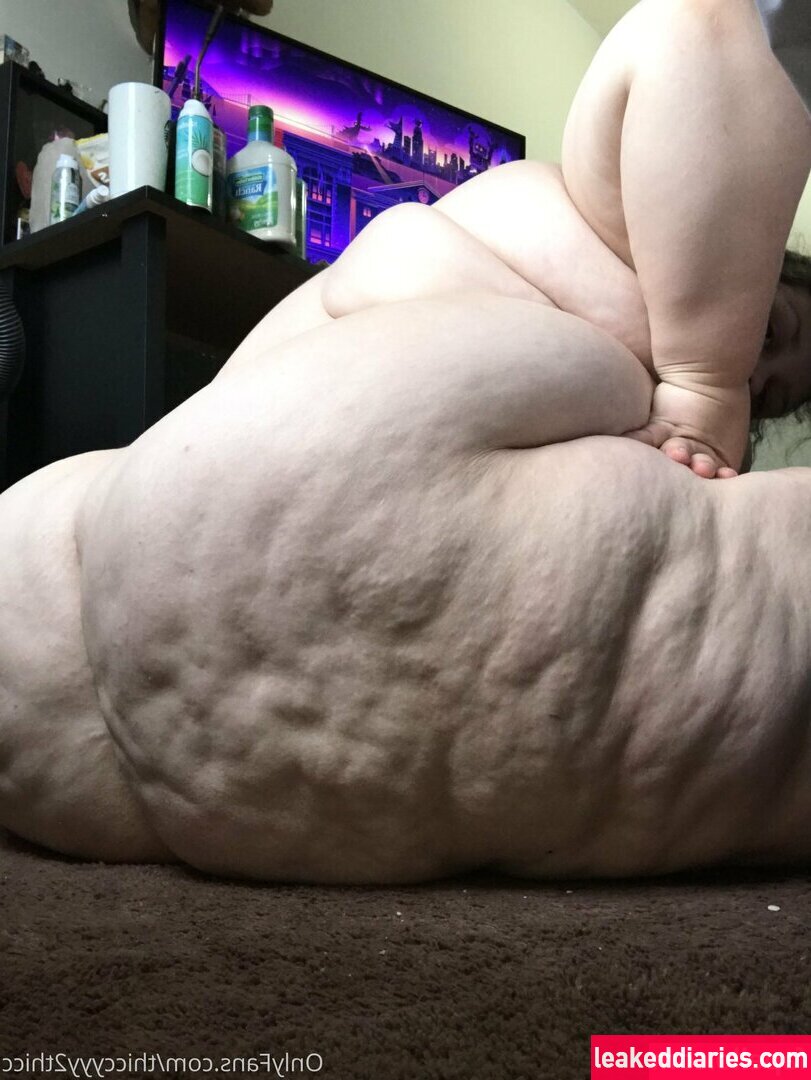 thiccyyy2thicc (thicccatthicc, thiccyyy2thicc) photo 37