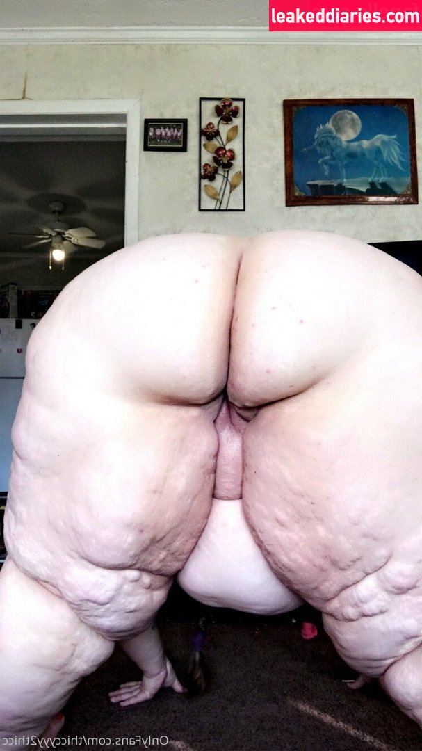 thiccyyy2thicc (thicccatthicc, thiccyyy2thicc) photo 51