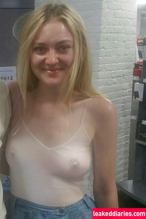 Dakota Fanning (dakotafanning) photo 108