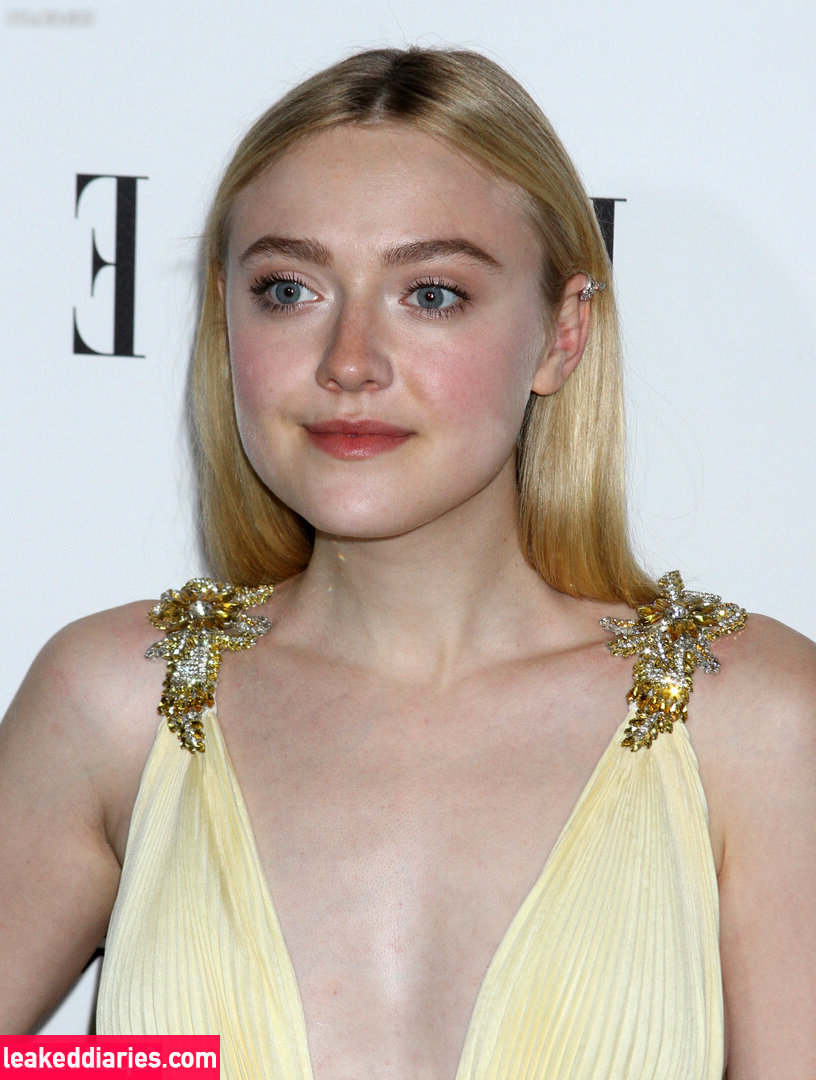 Dakota Fanning (dakotafanning) photo 156