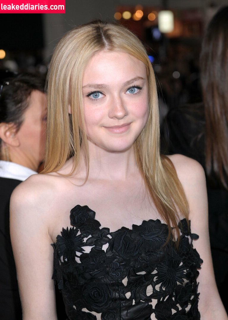 Dakota Fanning (dakotafanning) photo 283