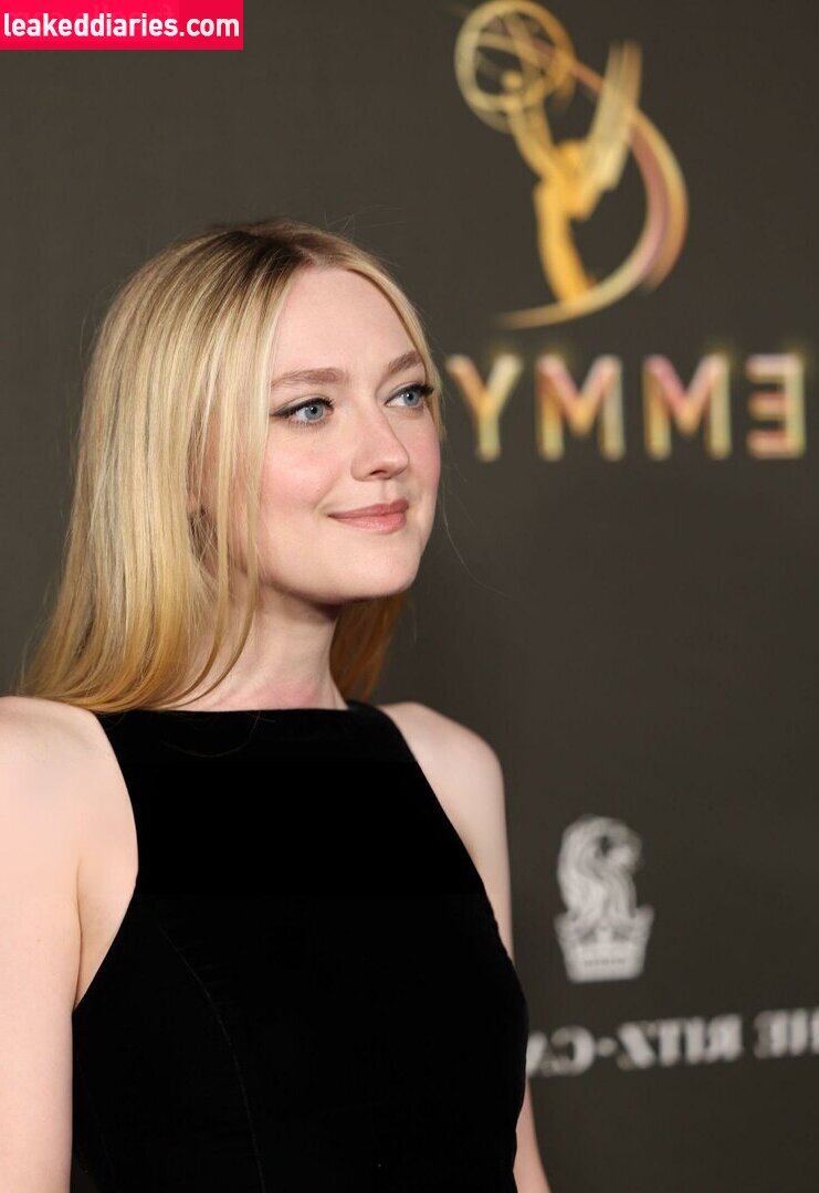 Dakota Fanning (dakotafanning) photo 56