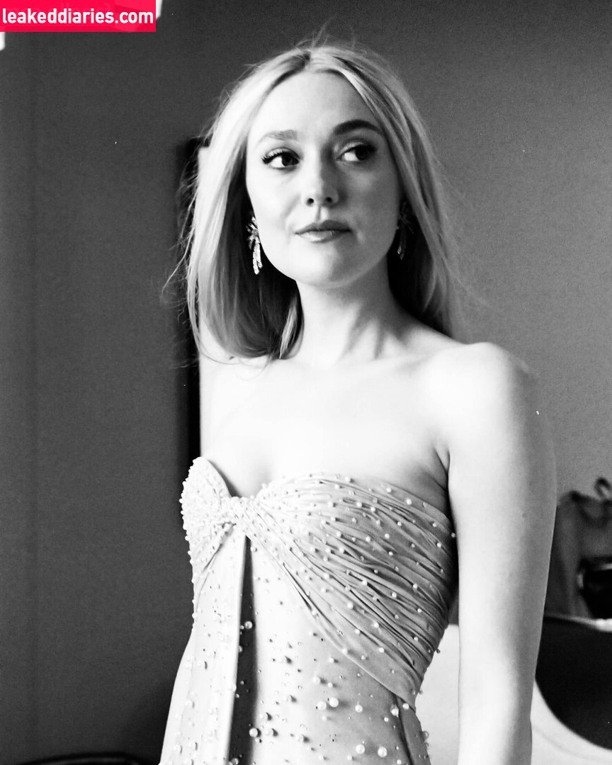 Dakota Fanning (dakotafanning) photo 68