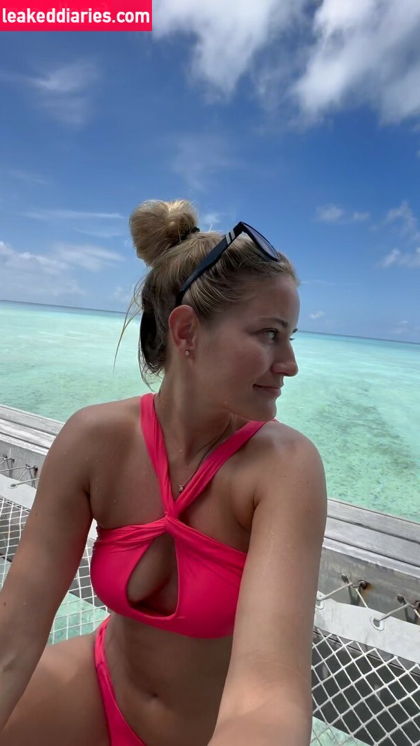 iJustine (Justine Ezarik, ijustine) photo 179