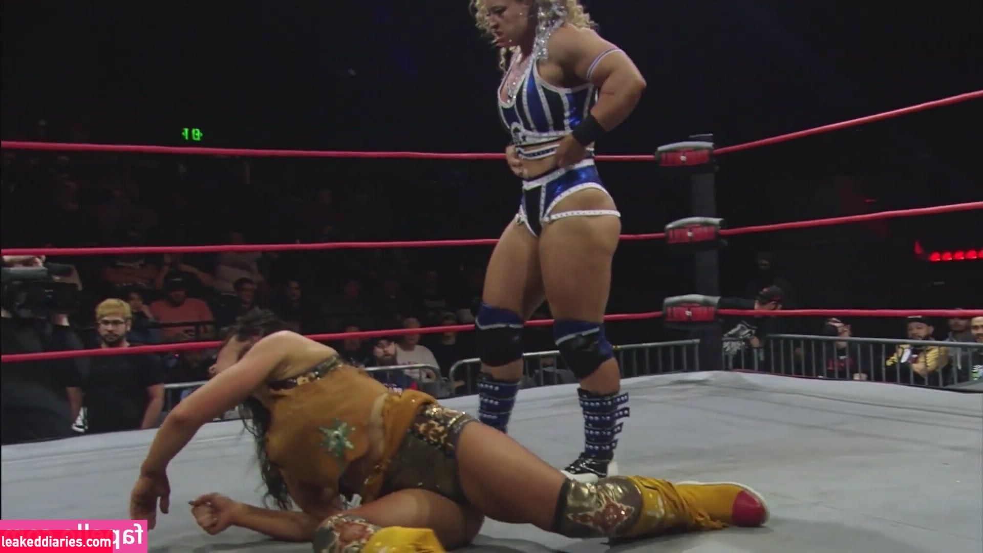 Mickie James (michelejames, themickiejames) photo 343