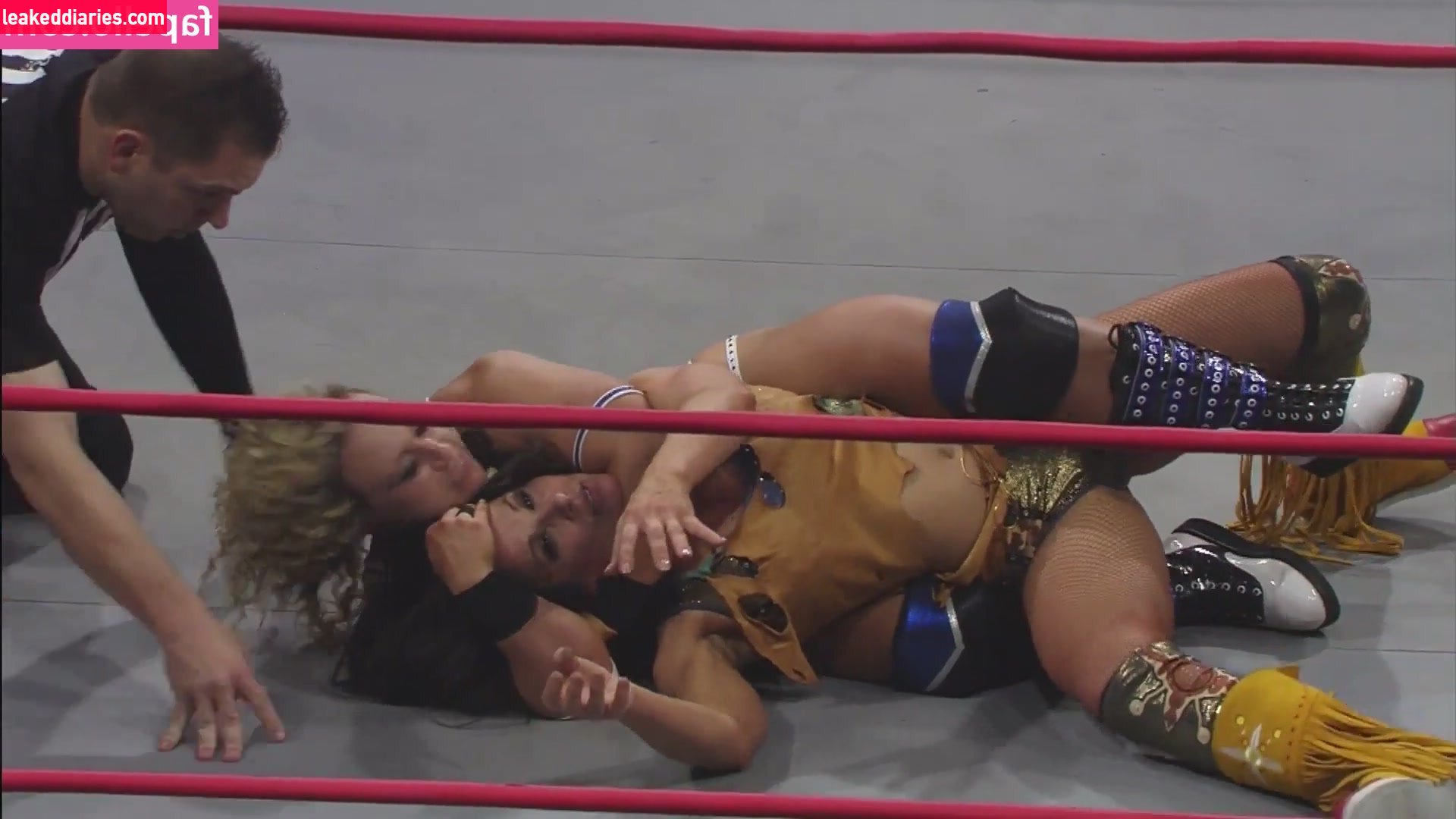 Mickie James (michelejames, themickiejames) photo 358